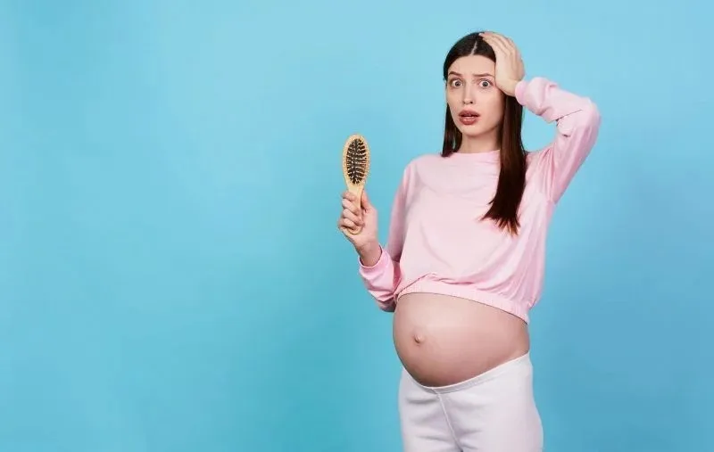 Haarausfall in der Schwangerschaft: Ursachen und Behandlungen